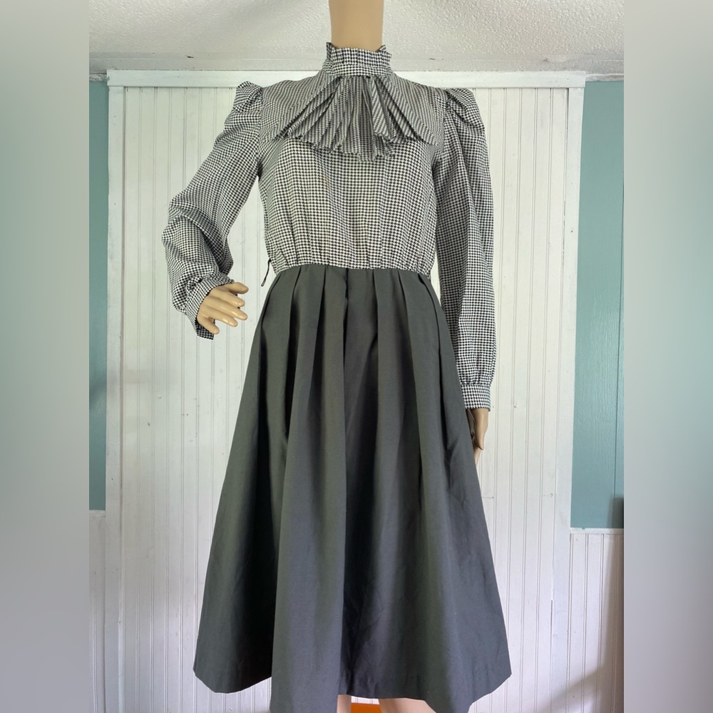 VINTAGE // Act. I New York Dress